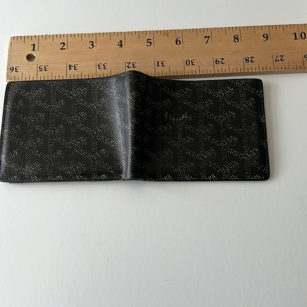 EUC Goyard Men’s Wallet